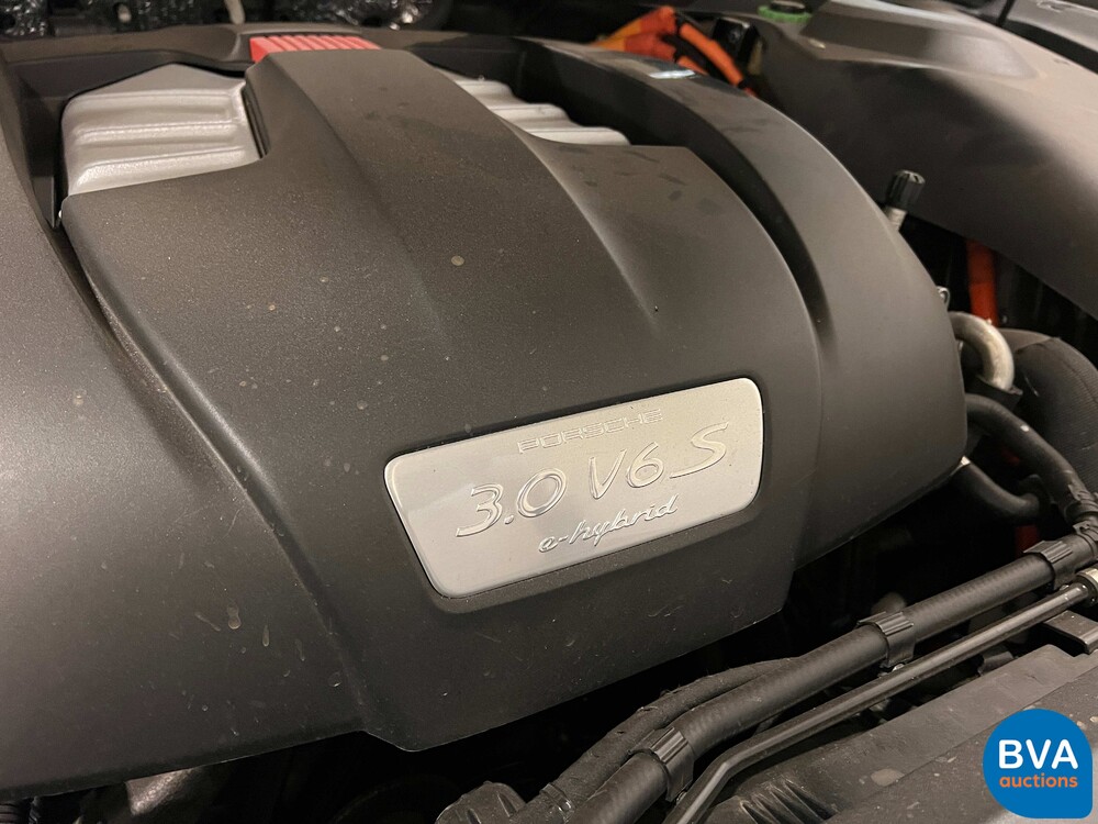 Porsche Cayenne 3.0 V6 S E-Hybrid 416pk Sport Design Chrono FACELIFT Plug-In Hybrid GTS Paket 2015.