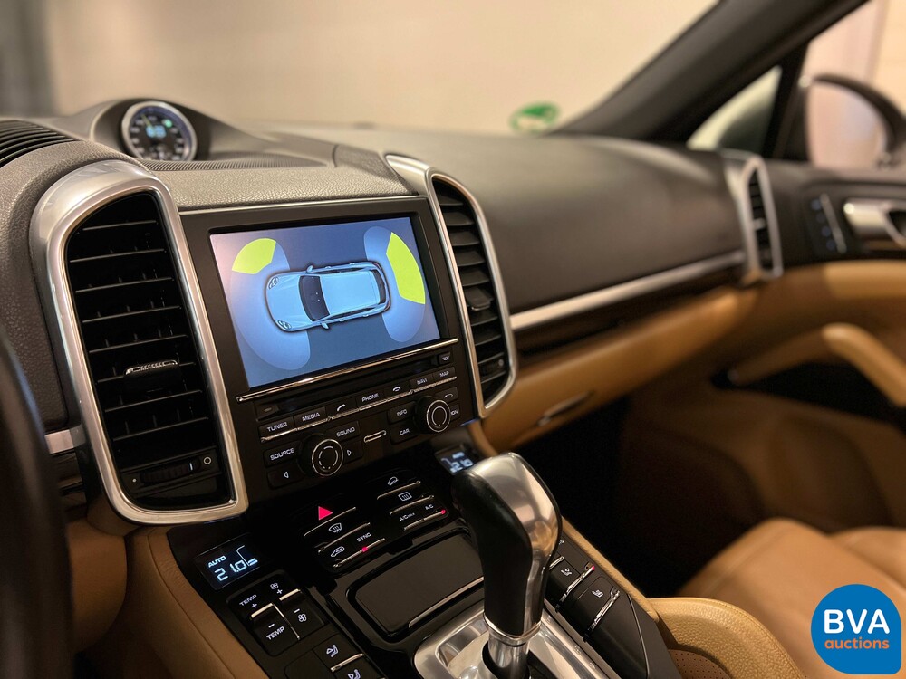 Porsche Cayenne 3.0 V6 S E-Hybrid 416pk Sport Design Chrono FACELIFT Plug-In Hybrid GTS Paket 2015.