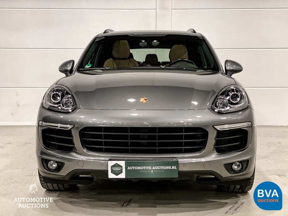 Porsche Cayenne 3.0 V6 S E-Hybrid 416pk Sport Design Chrono FACELIFT Plug-In Hybrid GTS Paket 2015.
