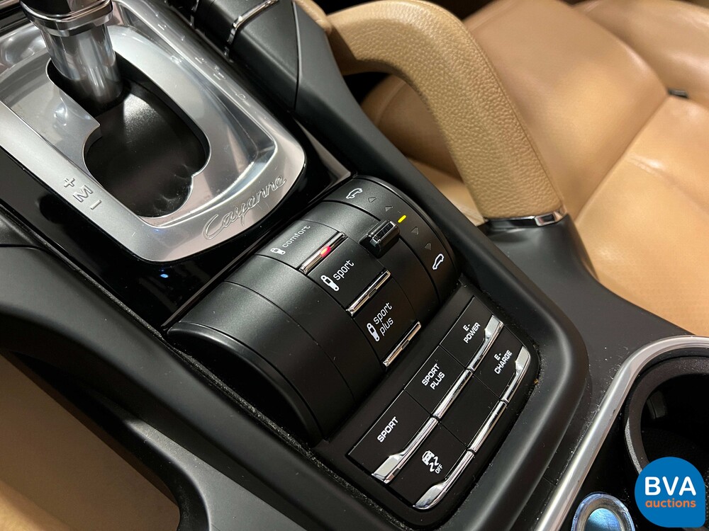 Porsche Cayenne 3.0 V6 S E-Hybrid 416pk Sport Design Chrono FACELIFT Plug-In Hybrid GTS Paket 2015.