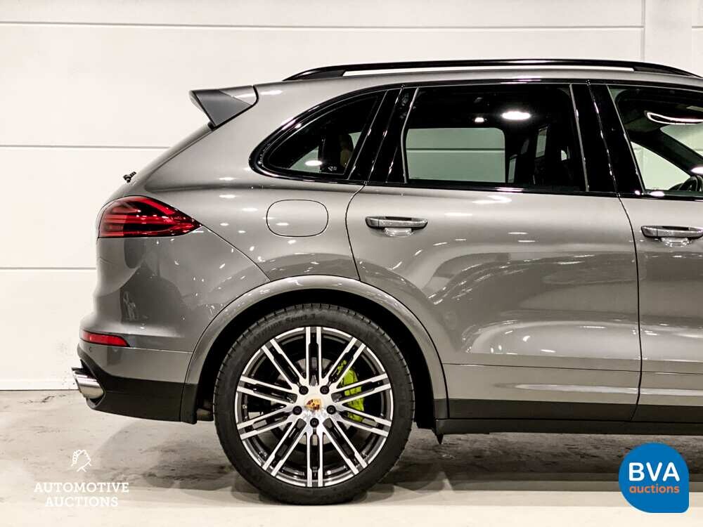 Porsche Cayenne 3.0 V6 S E-Hybrid 416pk Sport Design Chrono FACELIFT Plug-In Hybrid GTS Paket 2015.