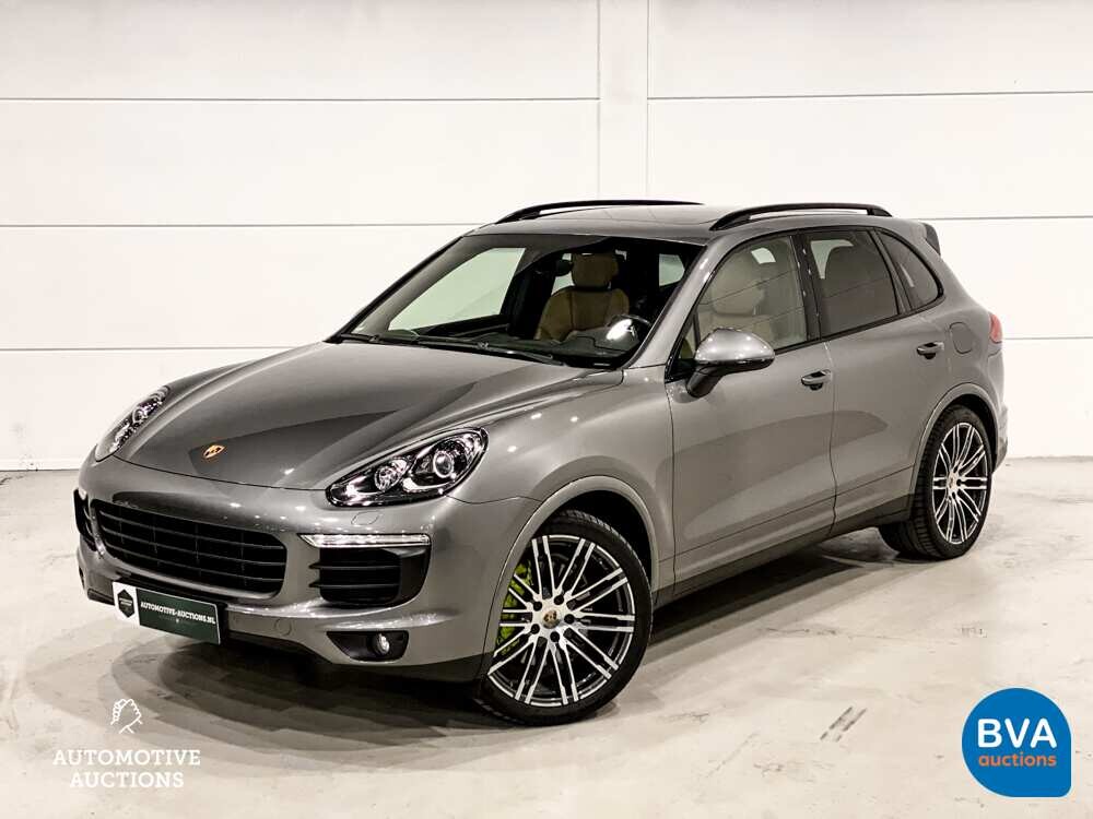 Porsche Cayenne 3.0 V6 S E-Hybrid 416pk Sport Design Chrono FACELIFT Plug-In Hybrid GTS Paket 2015.