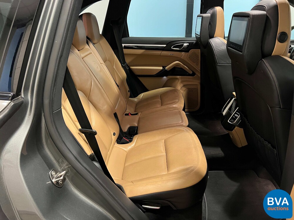 Porsche Cayenne 3.0 V6 S E-Hybrid 416pk Sport Design Chrono FACELIFT Plug-In Hybrid GTS Paket 2015.