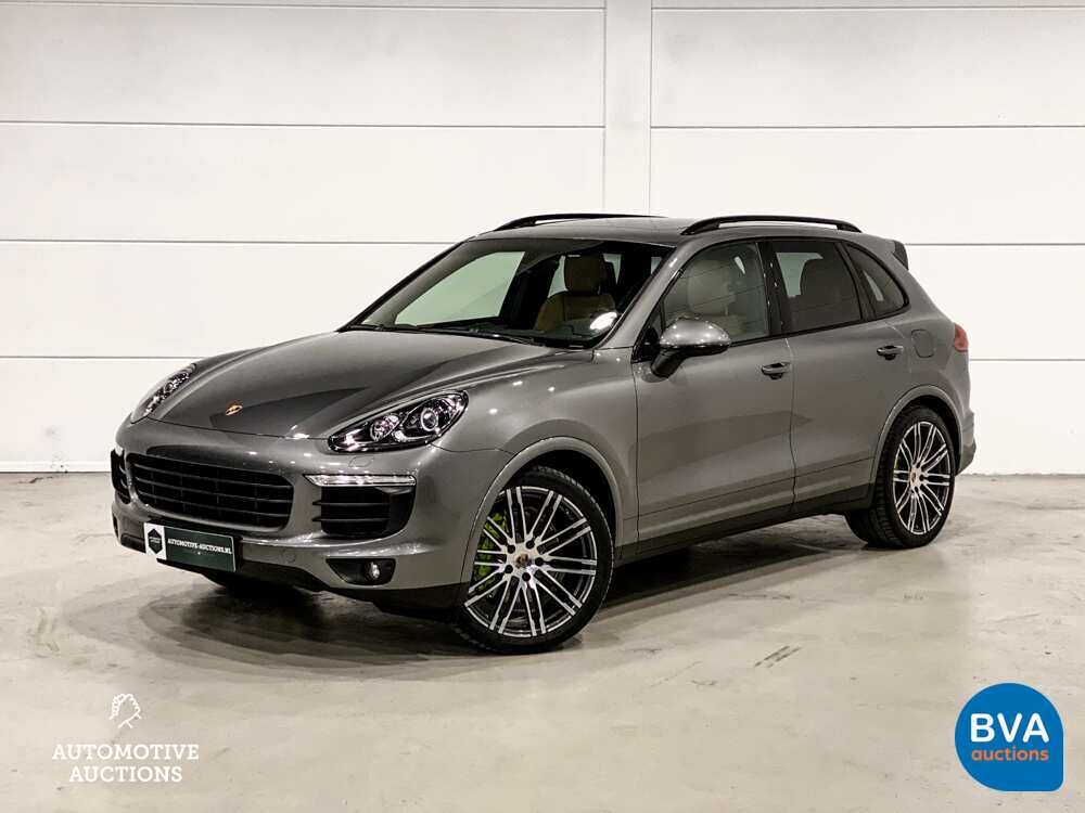 Porsche Cayenne 3.0 V6 S E-Hybrid 416pk Sport Design Chrono FACELIFT Plug-In Hybrid GTS Paket 2015.