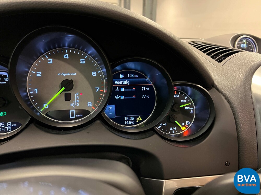 Porsche Cayenne 3.0 V6 S E-Hybrid 416pk Sport Design Chrono FACELIFT Plug-In Hybrid GTS Paket 2015.