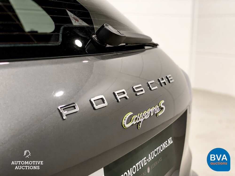 Porsche Cayenne 3.0 V6 S E-Hybrid 416pk Sport Design Chrono FACELIFT Plug-In Hybrid GTS Paket 2015.