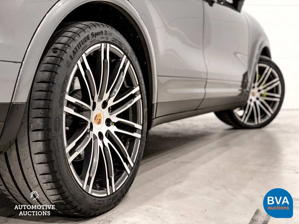 Porsche Cayenne 3.0 V6 S E-Hybrid 416pk Sport Design Chrono FACELIFT Plug-In Hybrid GTS Paket 2015.