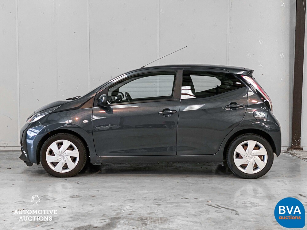 Toyota Aygo 1.0 VVT-i x-play 69pk 2014, 5-XVV-26