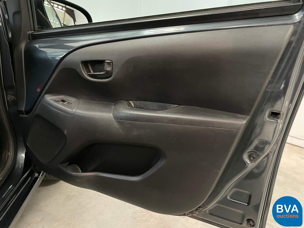 Toyota Aygo 1.0 VVT-i x-play 69pk 2014, 5-XVV-26