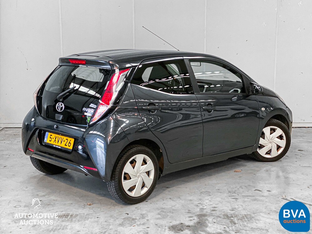Toyota Aygo 1.0 VVT-i x-play 69pk 2014, 5-XVV-26