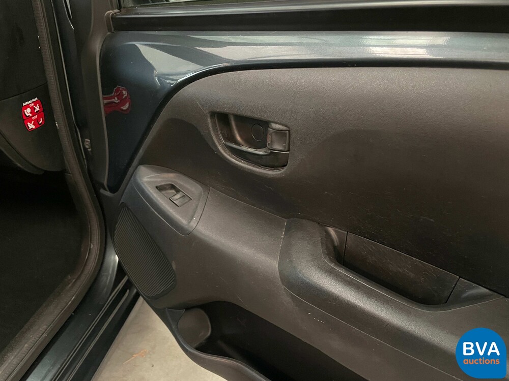 Toyota Aygo 1.0 VVT-i x-play 69pk 2014, 5-XVV-26