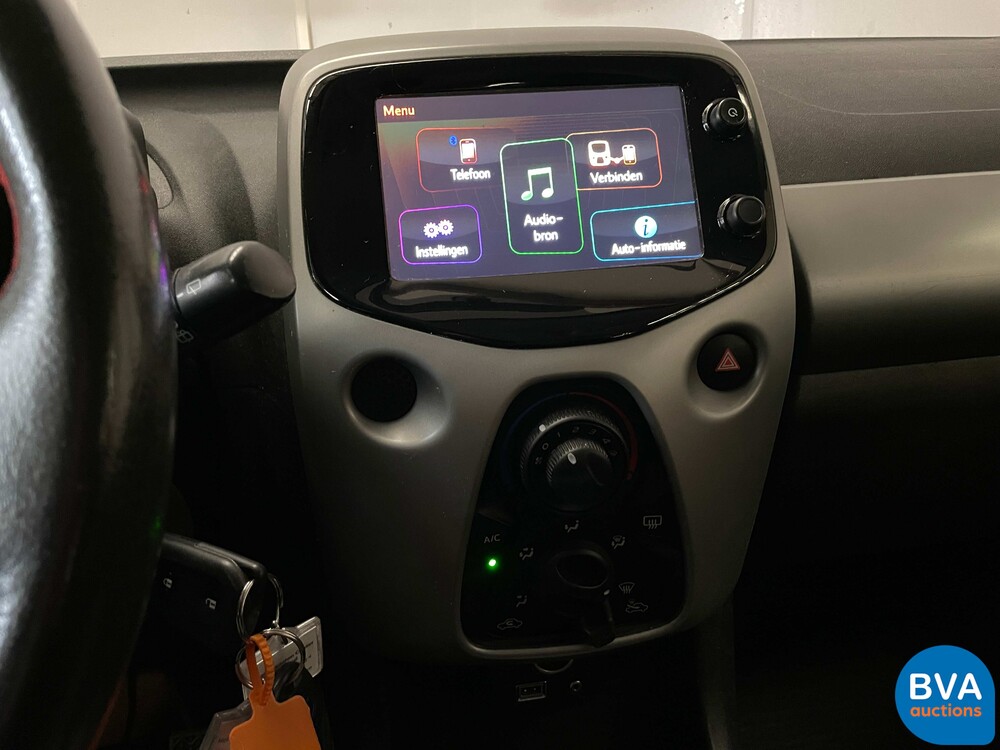 Toyota Aygo 1.0 VVT-i x-play 69pk 2014, 5-XVV-26