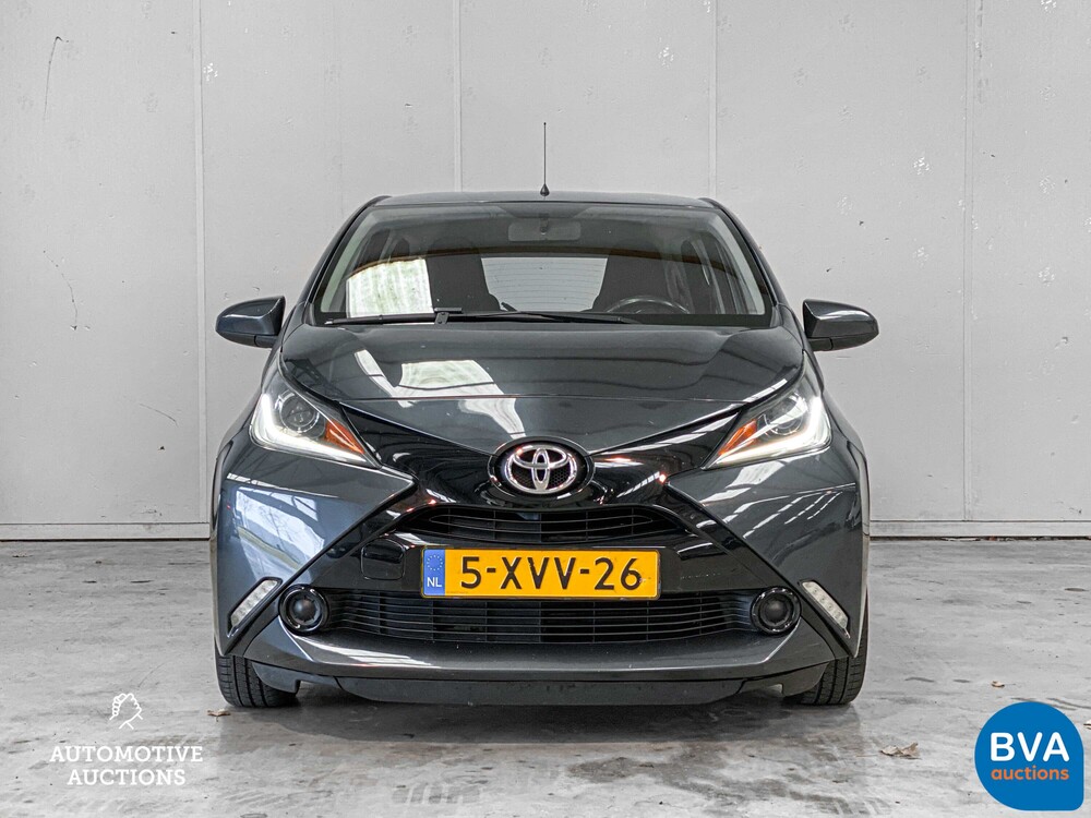 Toyota Aygo 1.0 VVT-i x-play 69pk 2014, 5-XVV-26