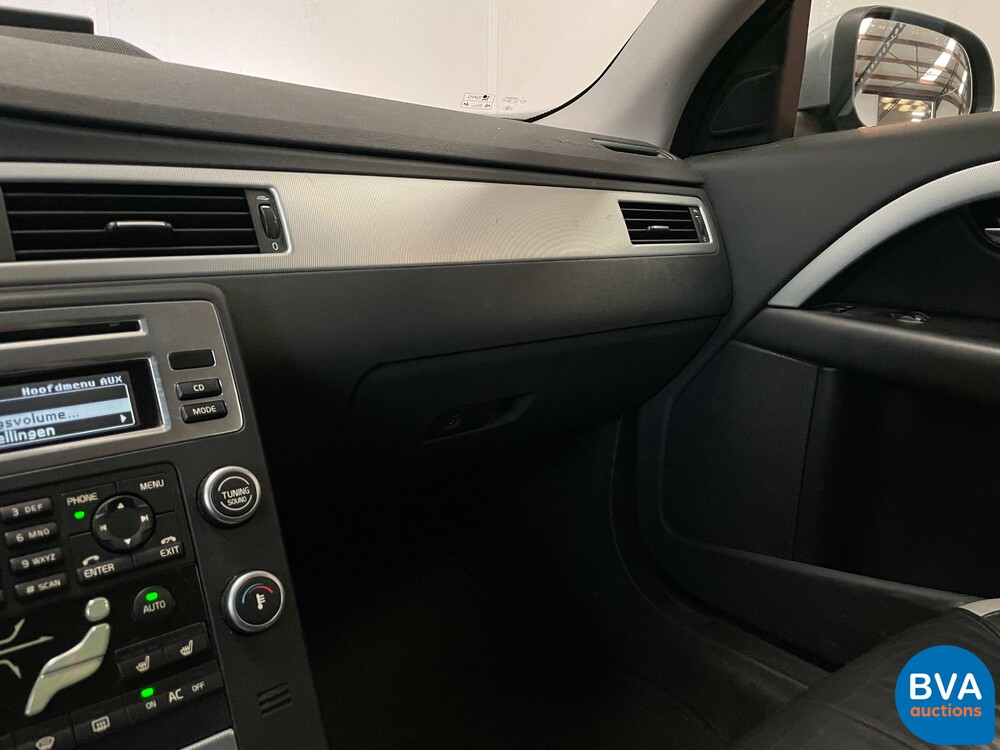 Volvo V70 2.5FT Summum 200hp 2008, 04-GZH-6.