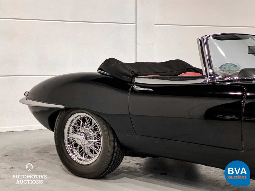 Jaguar E-Type Serie 1 OTS 4.2 Reihensechszylinder-Cabriolet 1967, DZ-73-87.