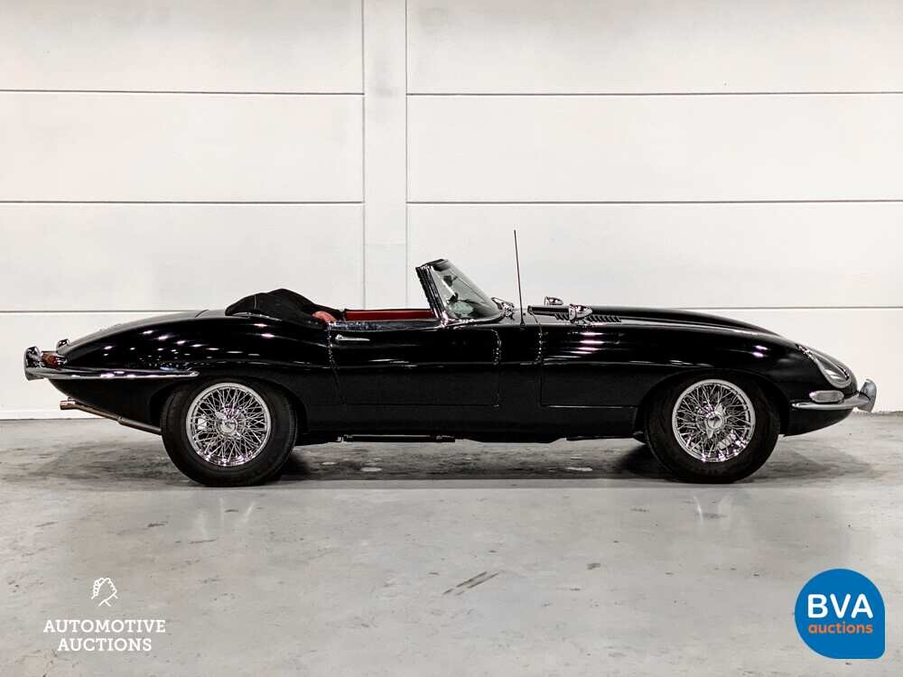 Jaguar E-Type Serie 1 OTS 4.2 Reihensechszylinder-Cabriolet 1967, DZ-73-87.