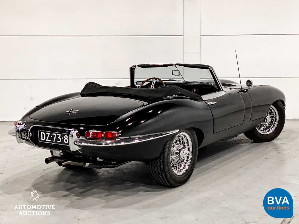 Jaguar E-Type Serie 1 OTS 4.2 Reihensechszylinder-Cabriolet 1967, DZ-73-87.