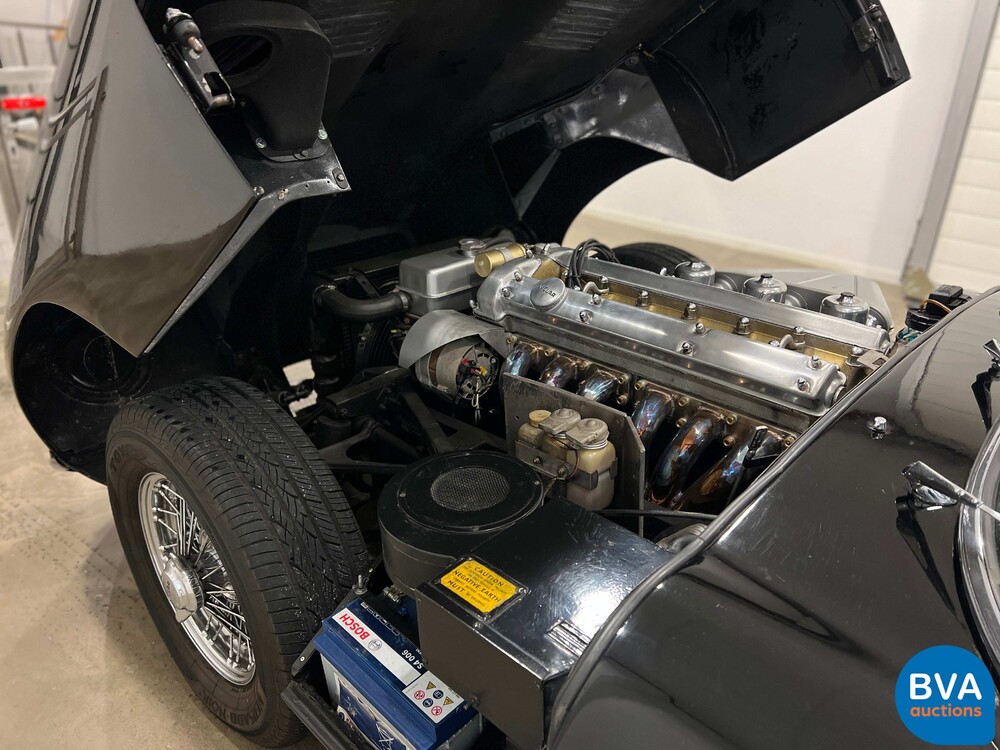 Jaguar E-Type Serie 1 OTS 4.2 Reihensechszylinder-Cabriolet 1967, DZ-73-87.