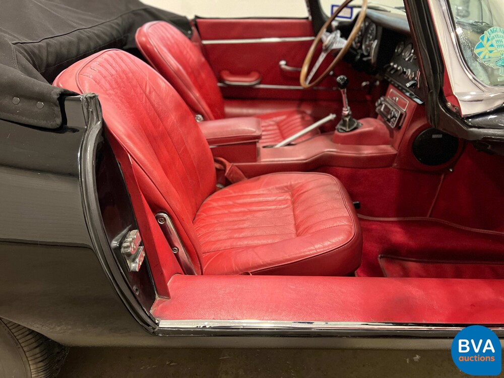 Jaguar E-Type Serie 1 OTS 4.2 Reihensechszylinder-Cabriolet 1967, DZ-73-87.