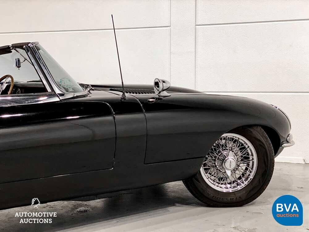 Jaguar E-Type Serie 1 OTS 4.2 Reihensechszylinder-Cabriolet 1967, DZ-73-87.