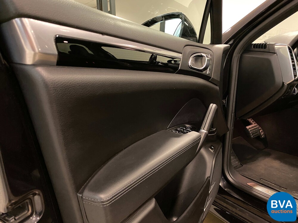 Porsche Cayenne 3.0 S E-Hybrid 416pk Sport Design SportChrono FACELIFT Plug-In Hybrid 2015 -Org. NL.