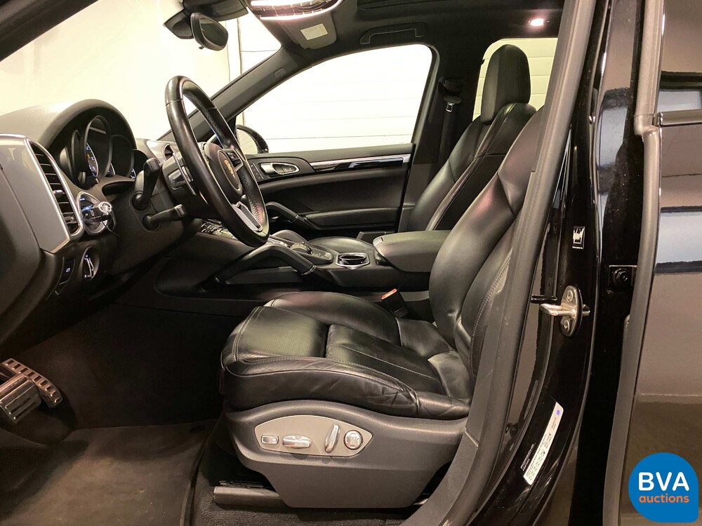 Porsche Cayenne 3.0 S E-Hybrid 416pk Sport Design SportChrono FACELIFT Plug-In Hybrid 2015 -Org. NL.