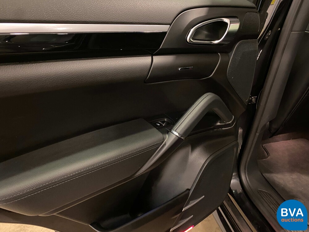 Porsche Cayenne 3.0 S E-Hybrid 416pk Sport Design SportChrono FACELIFT Plug-In Hybrid 2015 -Org. NL.