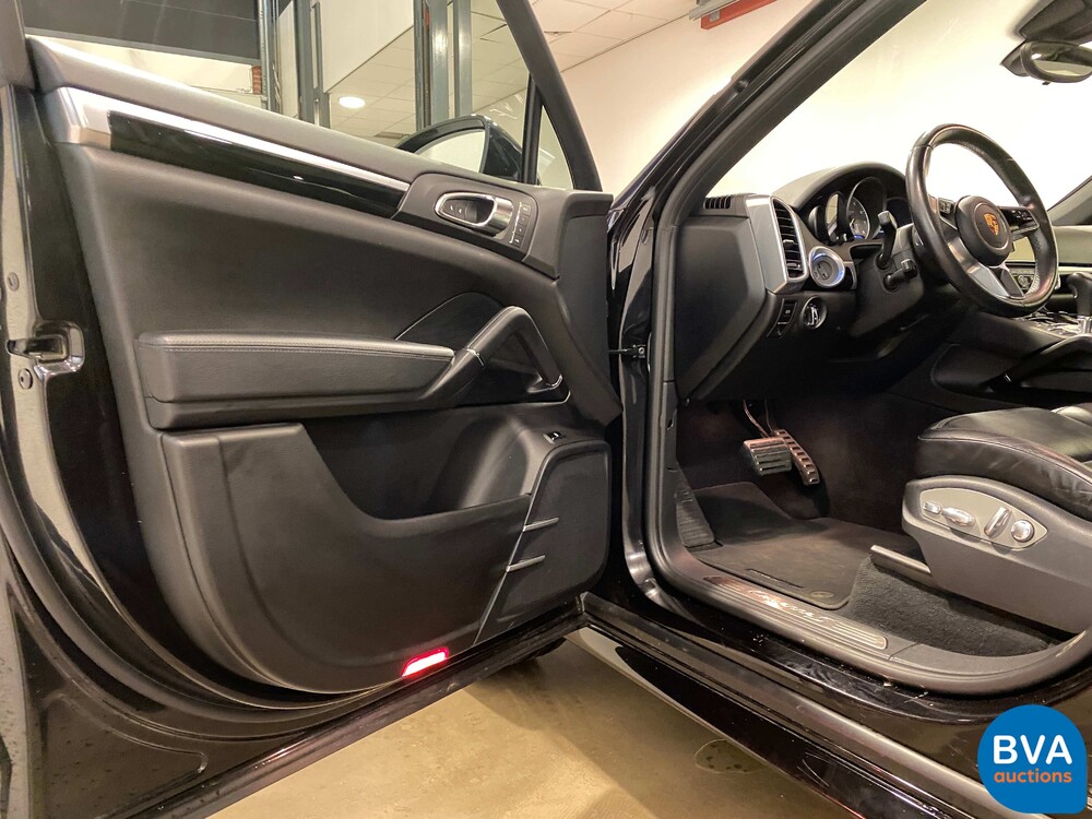 Porsche Cayenne 3.0 S E-Hybrid 416pk Sport Design SportChrono FACELIFT Plug-In Hybrid 2015 -Org. NL.