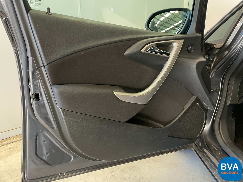 Opel Astra Sports Tourer 1.4 Turbo Edition 140pk 2011, 54-PVF-1