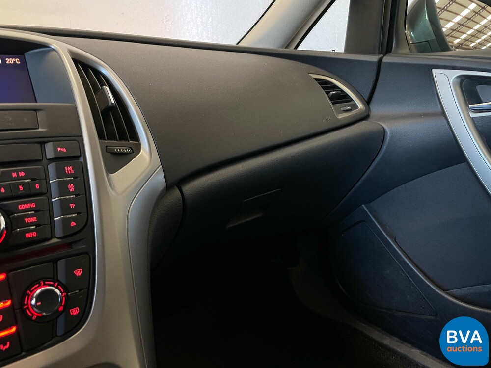 Opel Astra Sports Tourer 1.4 Turbo Edition 140pk 2011, 54-PVF-1