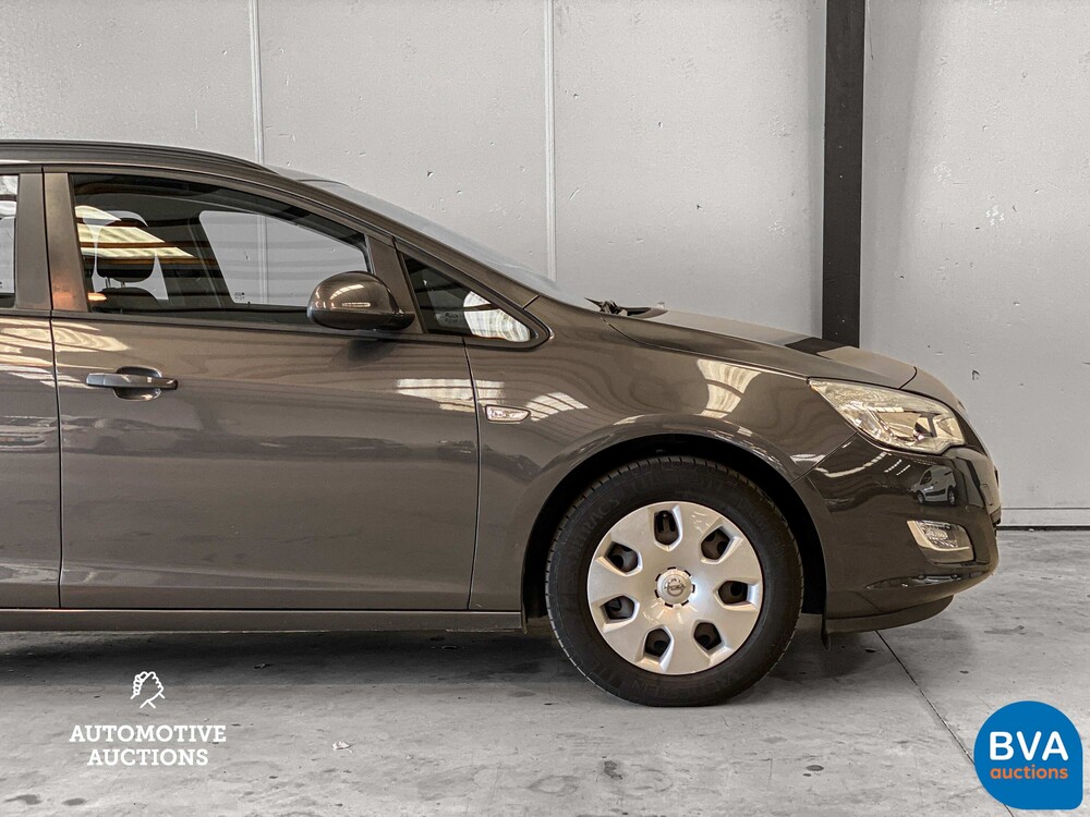 Opel Astra Sports Tourer 1.4 Turbo Edition 140pk 2011, 54-PVF-1