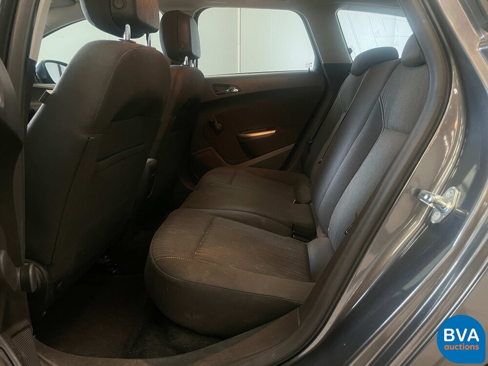 Opel Astra Sports Tourer 1.4 Turbo Edition 140pk 2011, 54-PVF-1