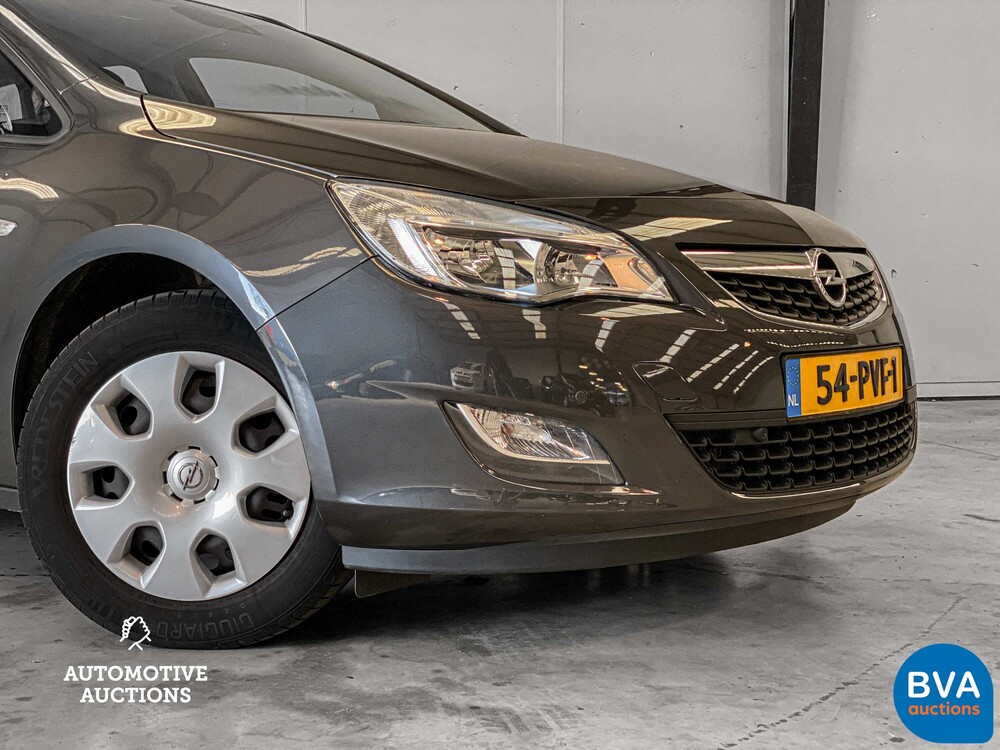 Opel Astra Sports Tourer 1.4 Turbo Edition 140pk 2011, 54-PVF-1