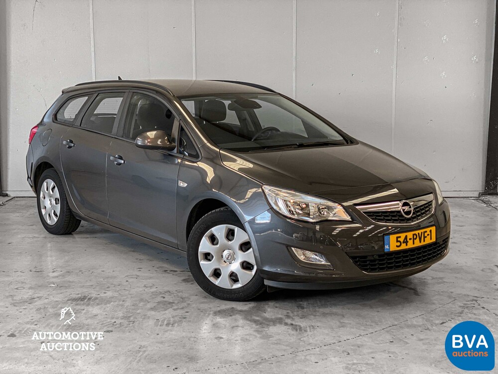 Opel Astra Sports Tourer 1.4 Turbo Edition 140pk 2011, 54-PVF-1
