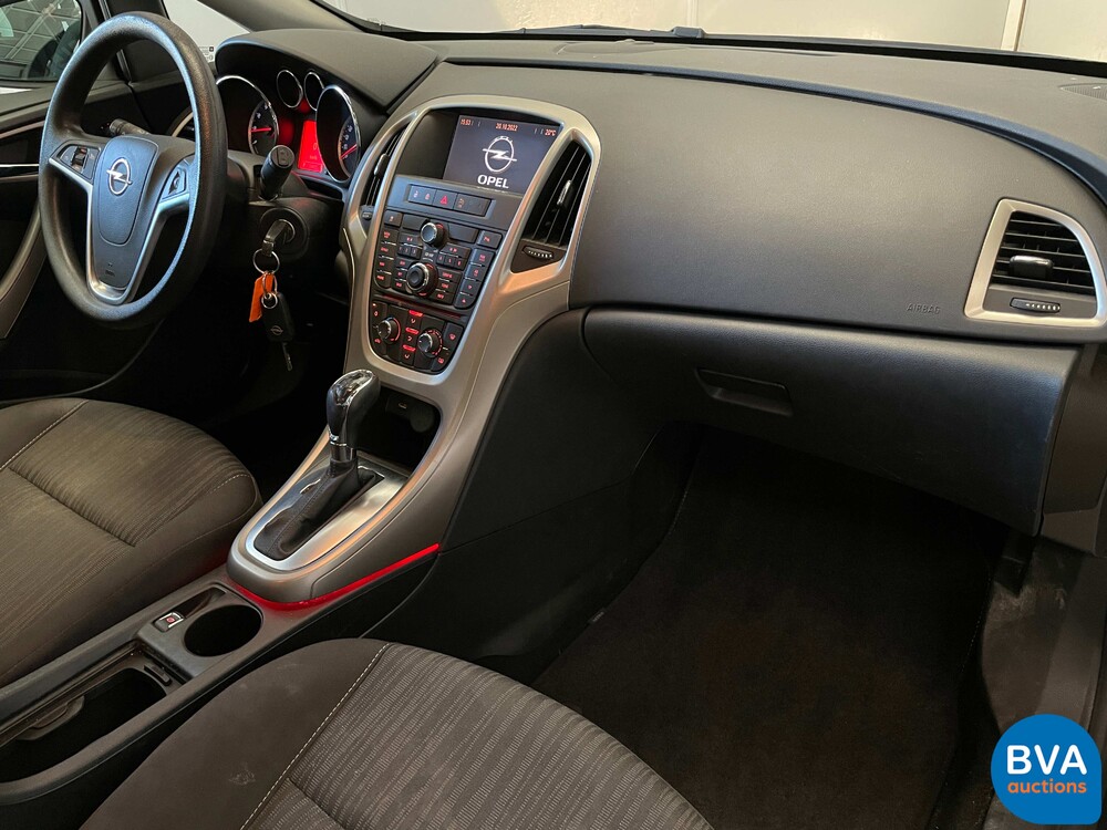 Opel Astra Sports Tourer 1.4 Turbo Edition 140pk 2011, 54-PVF-1