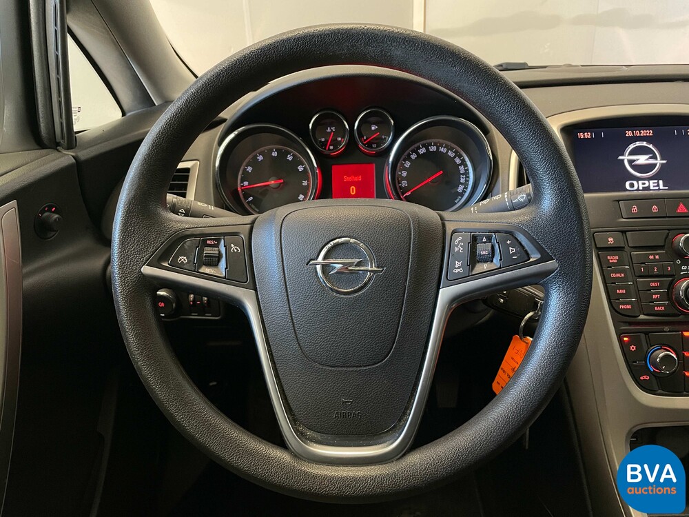 Opel Astra Sports Tourer 1.4 Turbo Edition 140pk 2011, 54-PVF-1