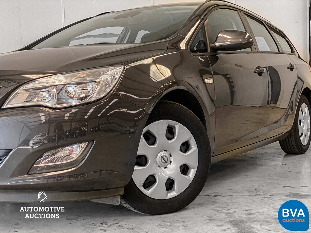 Opel Astra Sports Tourer 1.4 Turbo Edition 140pk 2011, 54-PVF-1