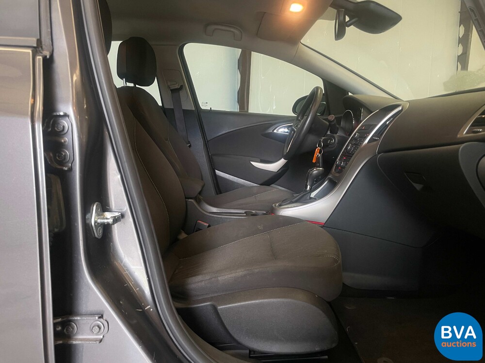 Opel Astra Sports Tourer 1.4 Turbo Edition 140pk 2011, 54-PVF-1