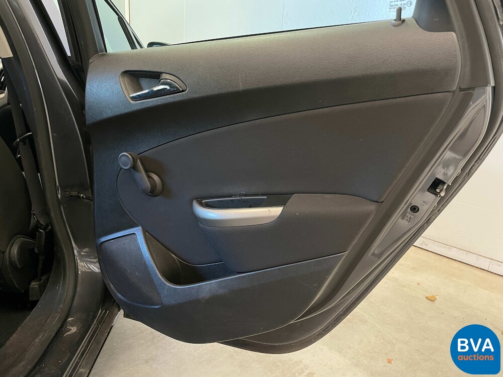 Opel Astra Sports Tourer 1.4 Turbo Edition 140pk 2011, 54-PVF-1