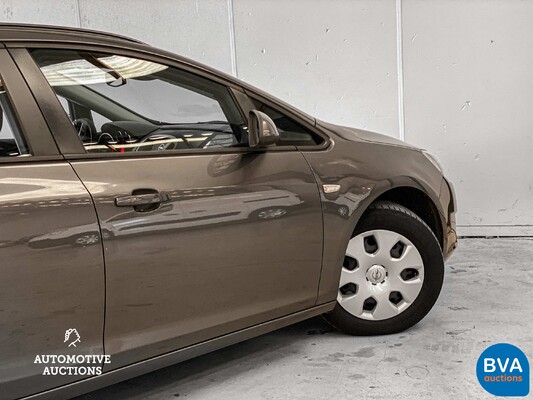 Opel Astra Sports Tourer 1.4 Turbo Edition 140pk 2011, 54-PVF-1