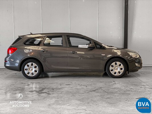 Opel Astra Sports Tourer 1.4 Turbo Edition 140hp 2011, 54-PVF-1.