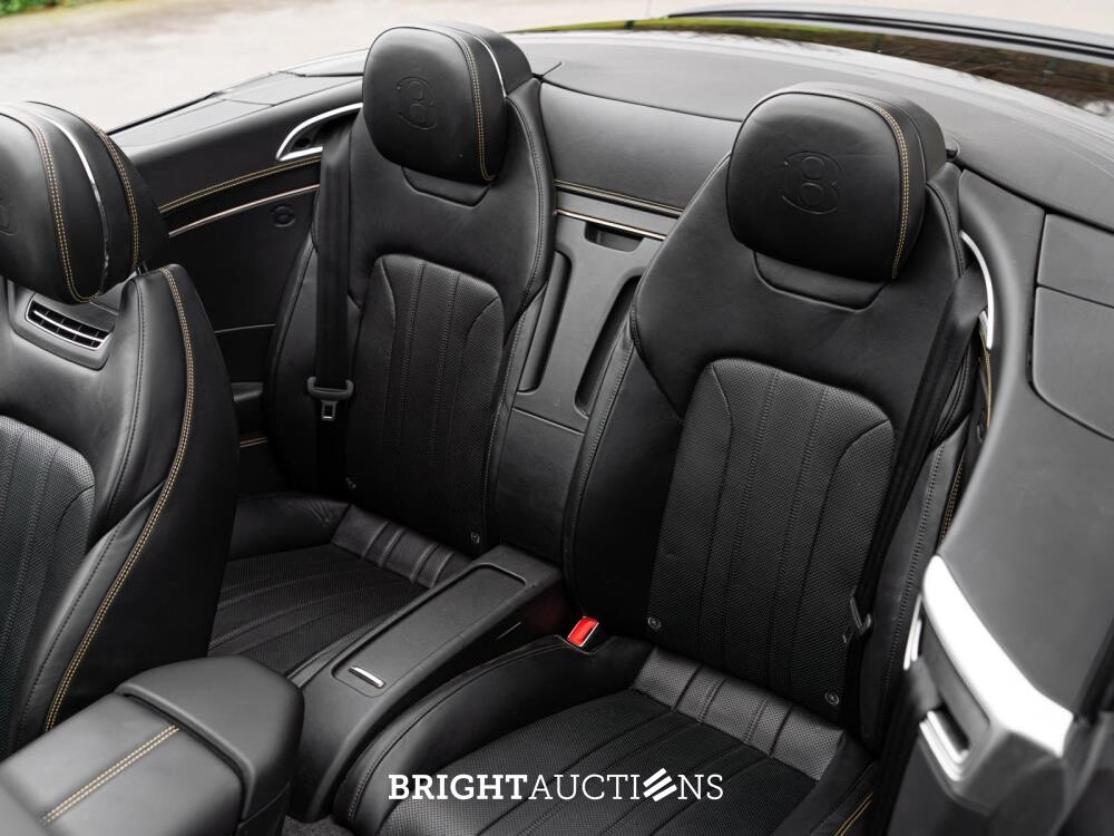 Bentley Continental GTC 6.0 W12 First-Edition 635pk -Mulliner 1 of 100- 2020 (Origineel-NL), H-287-NF