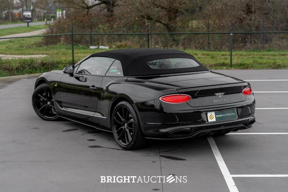 Bentley Continental GTC 6.0 W12 First-Edition 635pk -Mulliner 1 of 100- 2020 (Origineel-NL), H-287-NF