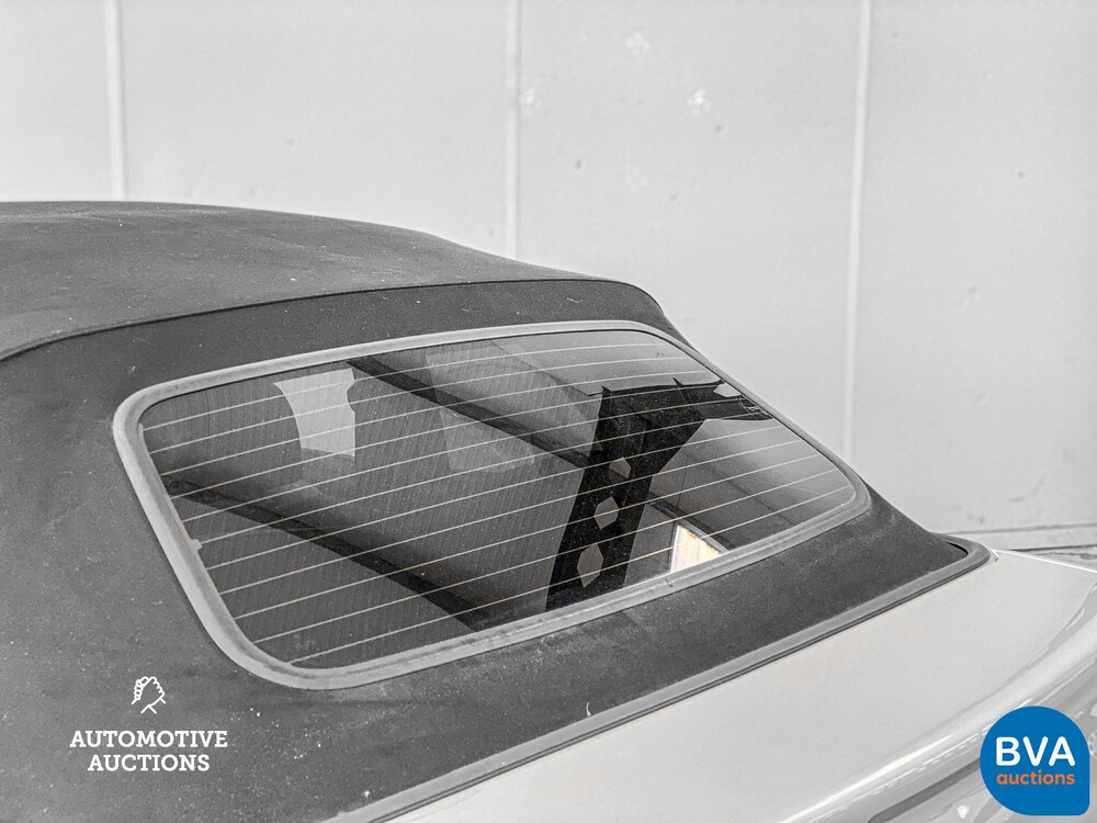 Volkswagen Golf Cabriolet 1.8 Highline 90pk 1999, ZN-BD-86