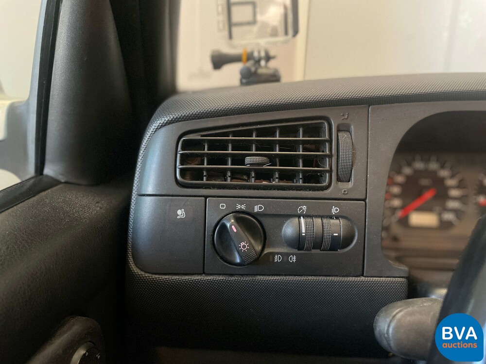 Volkswagen Golf Cabriolet 1.8 Highline 90pk 1999, ZN-BD-86