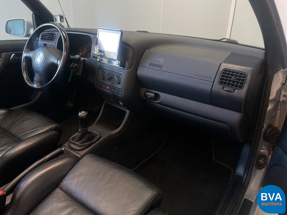 Volkswagen Golf Cabriolet 1.8 Highline 90pk 1999, ZN-BD-86