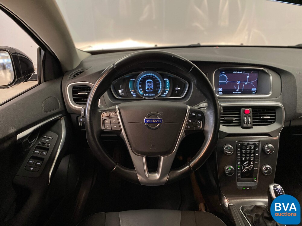 Volvo V40 1.6 D2 Momentum Business 144pk 2014, 7-XNT-75
