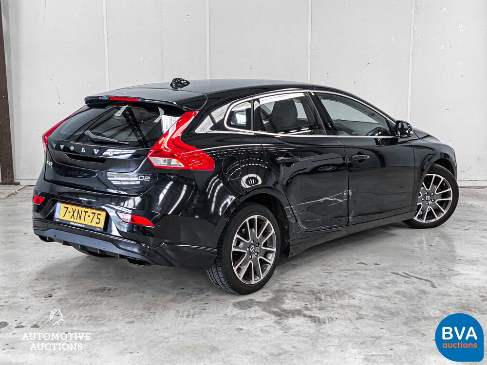 Volvo V40 1.6 D2 Momentum Business 144pk 2014, 7-XNT-75