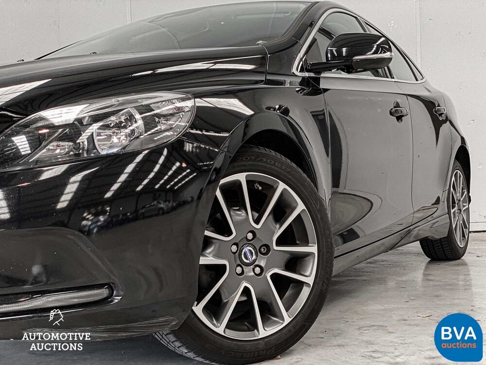 Volvo V40 1.6 D2 Momentum Business 144pk 2014, 7-XNT-75