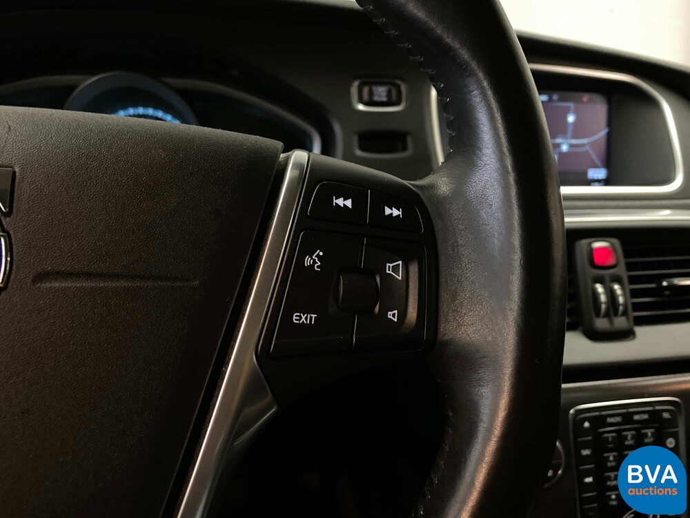 Volvo V40 1.6 D2 Momentum Business 144pk 2014, 7-XNT-75